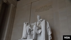 Lincoln Memorial 100 años escultura (Foto VOA / Tomás Guevara)