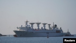 中國“遠望5號”測量船2022年8月16日在北京援助興建的斯里蘭卡漢班托達港停靠。 （路透社）