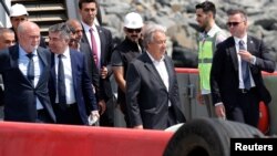 Фото: генералний секретар ООН Антоніу Гутерріш в порту Стамбула, 20 серпня 2022 року. REUTERS/Мурад Сезер