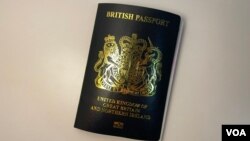 英國國民海外護照 （攝影：美國之音鄭樂捷）