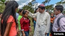 Monseñor Rolando Álvarez el 18 de abril de 2018 en una comunidad rural en Matagalpa. Foto: Cortesía Óscar Navarrete/La Prensa