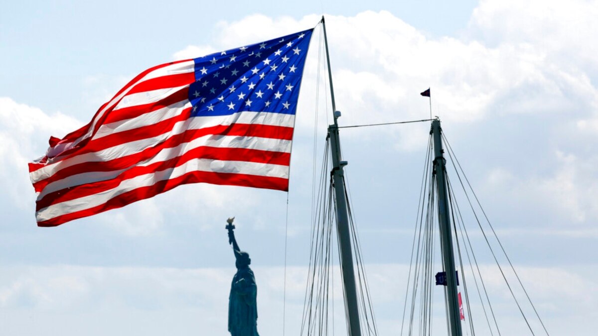 აშშ-ის ოქტომბერ-თებერვლის ბიუჯეტის დეფიციტი რეკორდულ 1,147 ტრილიონ დოლარს აღწევს