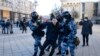 روس میں ریزرو فوجیوں کی طلبی پر احتجاجی مظاہرے، 1300 سے زیادہ لوگ گرفتار