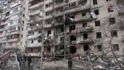 Կիևում ռուսական հրթիռակոծումից հետո քանդվել է բնակելի շենքի ճակատային մասը