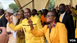 Nelson Chamisa and some members of the opposition Citizens Coalition for Change. (Columbus Mavhunga/VOA)