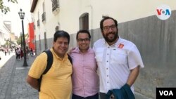 Juan Carlos Paredes, Francisco Cova y Leandro Rossi, integrantes de Reencontrarte Caracas. Febrero de 2022. Foto: VOA.