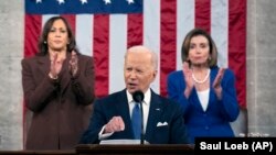 Tổng thống Joe Biden trình bày bài diễn văn Thông điệp Liên bang trước Quốc hội tại Điện Capitol, ngày 1 tháng 3 năm 2022, ở Washington.