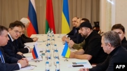 러시아의 우크라이나 침공 후 처음으로 28일 양측 대표단이 벨라루스에서 회담했다.