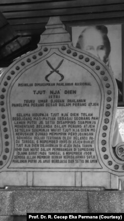 Makam pahlawan nasional asal Aceh, Tjoet Nyak Dien yang menjadi tawanan Belanda di Sumedang. (Foto; Courtesy/Agung Fajarudin)