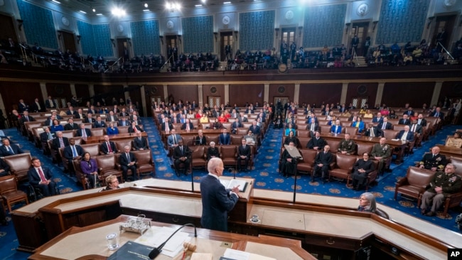 Presidenti Biden gjatë fjalimit për Gjendjen e Vendit në Kongres (1 mars 2022)