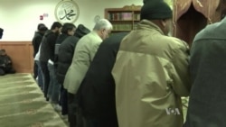 Is it Constitutional to Bar Muslims From Entering the US?