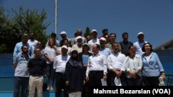 HDP’den Polis Ablukasında Grup Toplantısı 