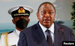 Rais anayeondoka madarakani Uhuru Kenyatta.