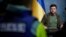 Президент Володимир Зеленський під час інтерв’ю іноземним ЗМІ у Києві 3 березня 2022 р.