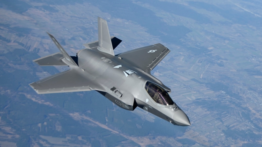 Ngũ Giác Đài ngừng nhận máy bay phản lực F-35 vì có vật ...