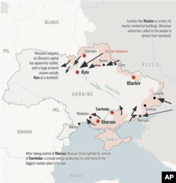 우크라이나 지도에서 화살표가 러시아군 진격 경로. 살구색 영역은 러시아군이 장악한 곳이다.