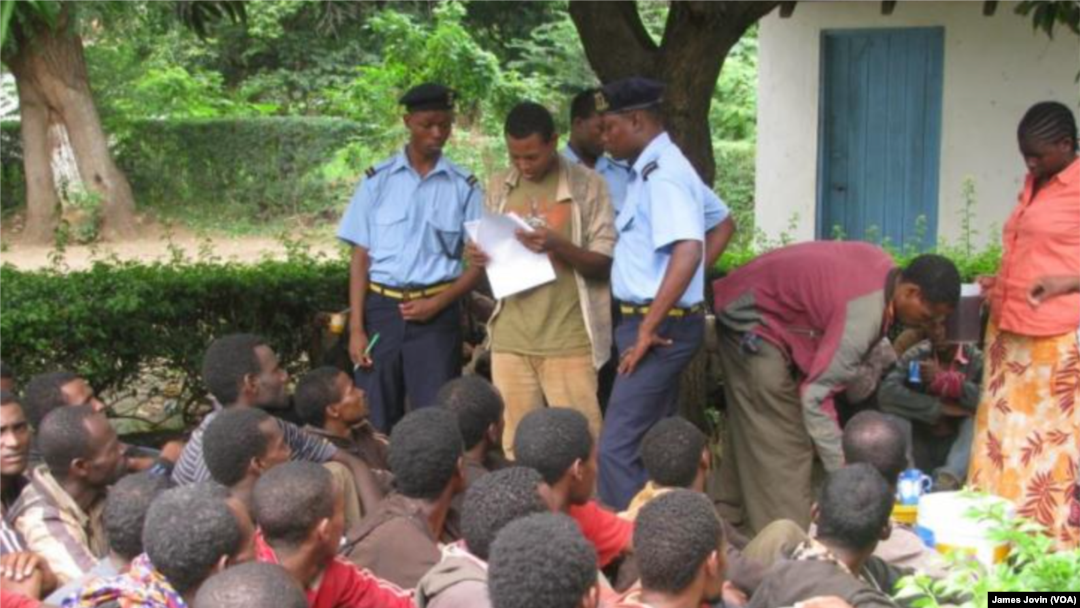 Bamwe mu mpunzi z'Abarundi barekuwe n'ubutegetsi bwa Tanzaniya