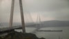资料照片：一艘油轮离开俄罗斯的新罗西斯克港后，驶过土耳其博斯普鲁斯海峡的亚武兹苏丹塞利姆大桥。(2022年3月1日) 