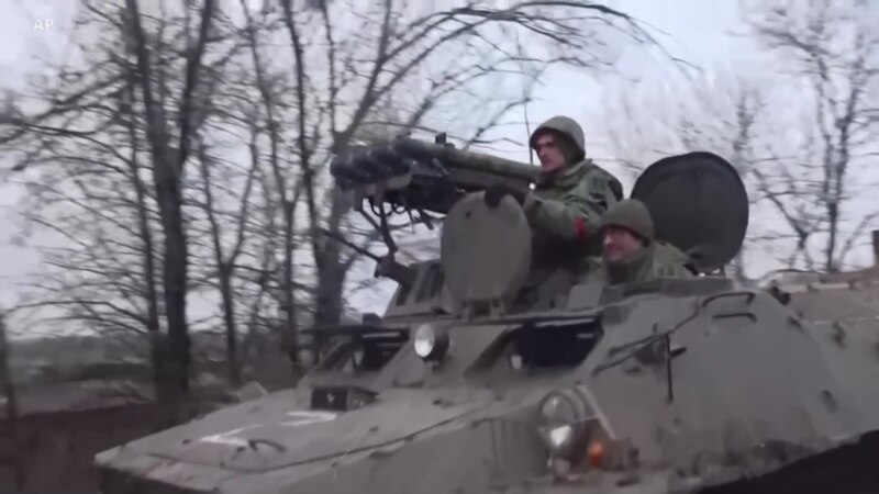 Plus d'une semaine après l'invasion russe, la guerre fait rage en Ukraine