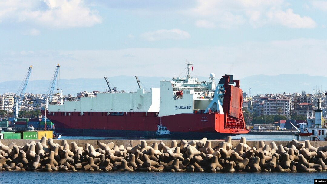 Kapal Norwegia pengangkut senjata kimia Suriah yang harus dimusnahkan di pelabuhan Latakia (foto: dok).
