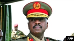 Generali Muhoozi Kainerugaba, mtoto wa rais wa Uganda Yoweri Museveni Mei 25, 2016