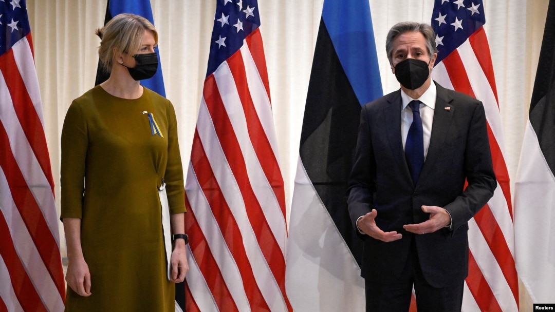 Državni sekretar SAD Entoni Blinken tokom sastanka sa ministarskom inostranih poslova Estonije Evom Marijom Limets, u Talinu, u Estoniji, 8. marta 2022.