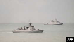 남중국해에서 훈련 중인 중국 해군 함정들