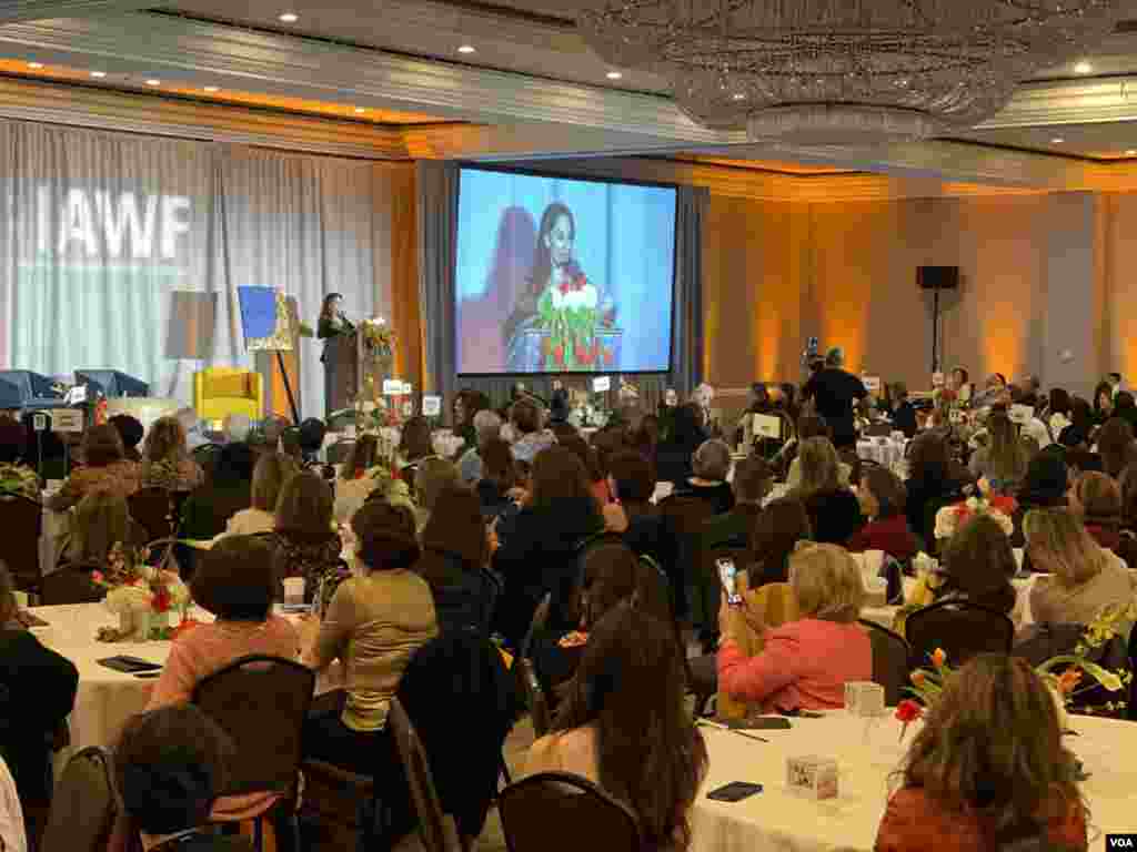 دهمین همایش سالانه زنان موفق ایرانی آمریکایی