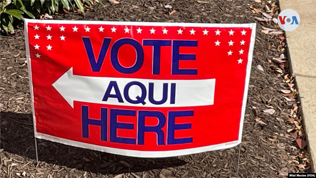 Letrero indica la locación de un centro de votación en Manassas, Virginia.&nbsp;