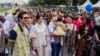 Suasana persiapan menjelang peragaan busana batik dengan cat walk sepanjang 600 meter pada perayaan Hari Batik Nasional tanggal 2 Oktober 2022 lalu (foto: courtesy).