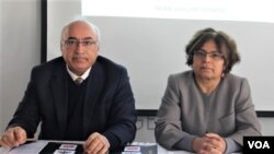 Ozturk Turkdogan raportê dixwîne