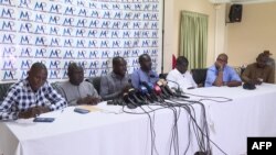 Des membres de la coordination des associations de presse du Sénégal (CAP) lors de leur conférence de presse, à Dakar, le 7 novembre 2022.