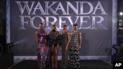 Aktris 'Black Panther: Wakanda Forever:' (ki-ka) Florence Kasumba, Danai Gurira, Letitia Wright, Lupita Nyong'o (Scott Garfitt/Invision/AP) 