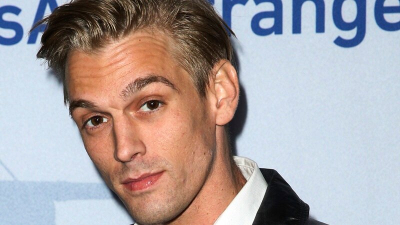 Singer-Rapper Aaron Carter Dies in California at Age 34