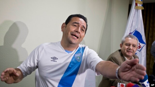 El candidato a la presidencia de Guatemala y comediante Jimmy Morales va a la cabeza en la segunda vuelta.