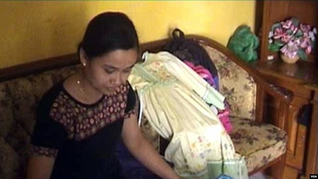 Saat pembantu rumah tangga mudik ke kampung masing-masing, pembantu pengganti sangat dibutuhkan menjelang hari raya Idul Fitri.