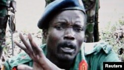 Joseph Kony, pemimpin pemberontak LRA di Afrika Tengah, termasuk 1 dari 4 penjahat perang di Afrika yang dicari oleh Mahkamah Internasional/ICC (foto: dok).