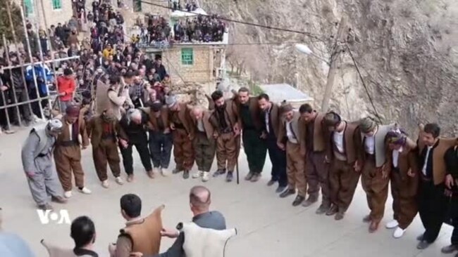 نوسەرێكی هەورامان قورئان بۆسەر شێوەزاری هەورامی وەردەگێڕێت 