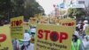 Manchetes mundo 15 Fevereiro: Mianmar - marchas de protesto continuam e Aung San Suu Kyi continua detida