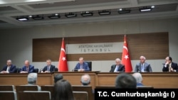 Recep Tayyip Erdoğan Suudi Arabistan gezisi öncesi Atatürk Havalimanı'nda basına açıklamalarda bulundu.