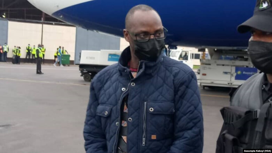 Jean Paul Micomyiza, umunyarwanda ukekwaho ibyaha bya jenoside agejejwe n'inzego z'ubutabera za Suwede mu maboko y'ubushinjacyaha bw'u Rwanda i Kigali taliki 27/4/2022