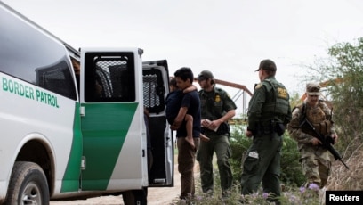 Que legal en Nueva York para Defensa Personal de MIGRANTES  Defensa  Personal de MIGRANTES en Nueva York 🗽 ✓ Spray de Pimienta (pequeño o  mediano) ☑ Cuchillos o armas blanca (menos