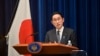 Thủ tướng Nhật Bản Fumio Kishida tại một cuộc họp báo ở Tokyo ngày 26/4. Ông Kishida bị HRW thúc giục kêu gọi Việt Nam cải thiện nhân quyền khi tới thăm Hà Nội trong chuyến công du tới 3 nước Đông Nam Á dự kiến bắt đầu cuối tháng này.