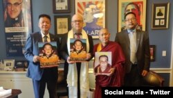 སྲིད་སྐྱོང་གིས་ཨ་རིའི་ཕྱི་སྲིད་དང་གྲོས་ཚོགས་ཀྱི་ལས་སྣེ་ཚོར་མཇལ་འཕྲད།