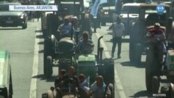 Arjantin'de Çiftçilerden Traktörlü Protesto 