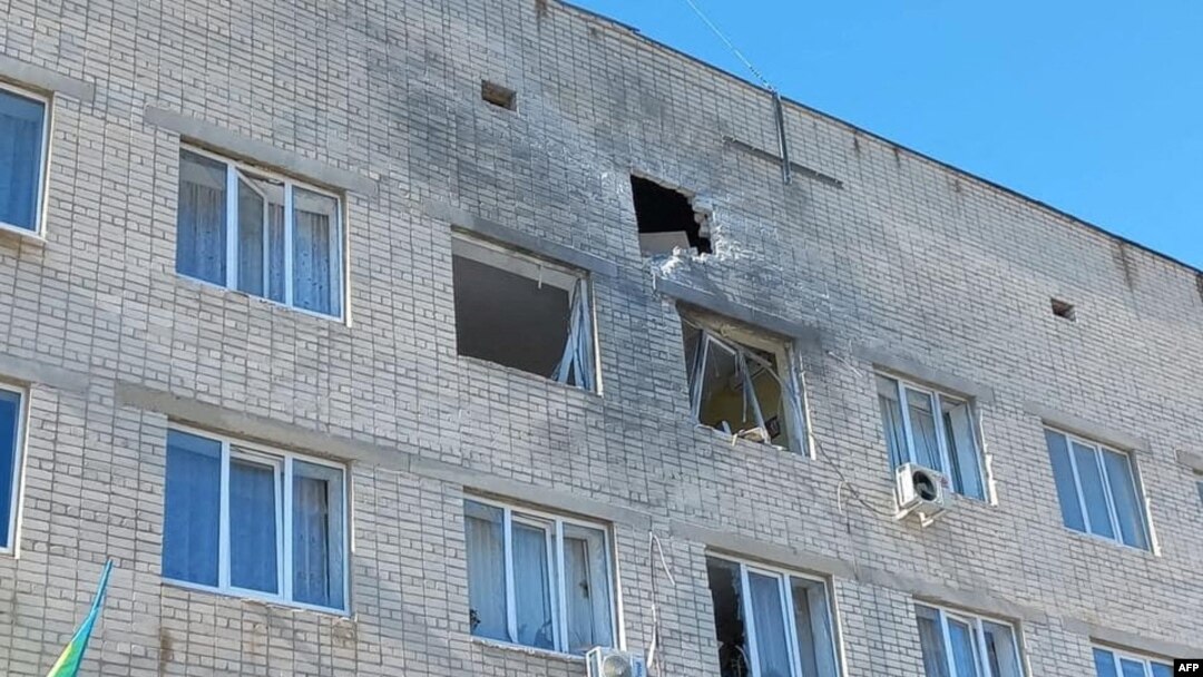 بینای نەخۆشخانەیەکی شاری سیێڤیێرۆدۆنێتسکی ڕۆژهەڵاتی ئۆکرانیا