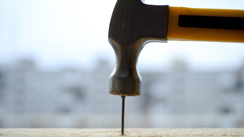 What Does It Mean to ‘Hit the Nail on the Head’?