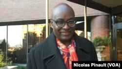 Achille Mbembe, Achille Mbembe professeur d’histoire à l’université Wits de Johannesburg, Washington, le 1er décembre 2016, (VOA/Nicolas Pinault)