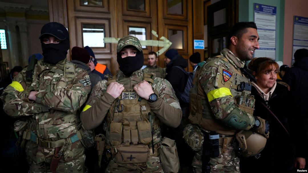 Странски борци во Украина