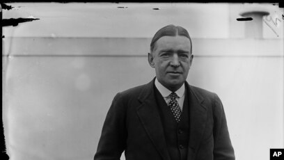 Penjelajah terkenal asal Inggris Ernest Shackleton, yang juga merupakan penulis, tiba di New York dalam sebuah perjalanan bisnis menuju Kanada, pada 30 Januari 1921. (Foto: AP)